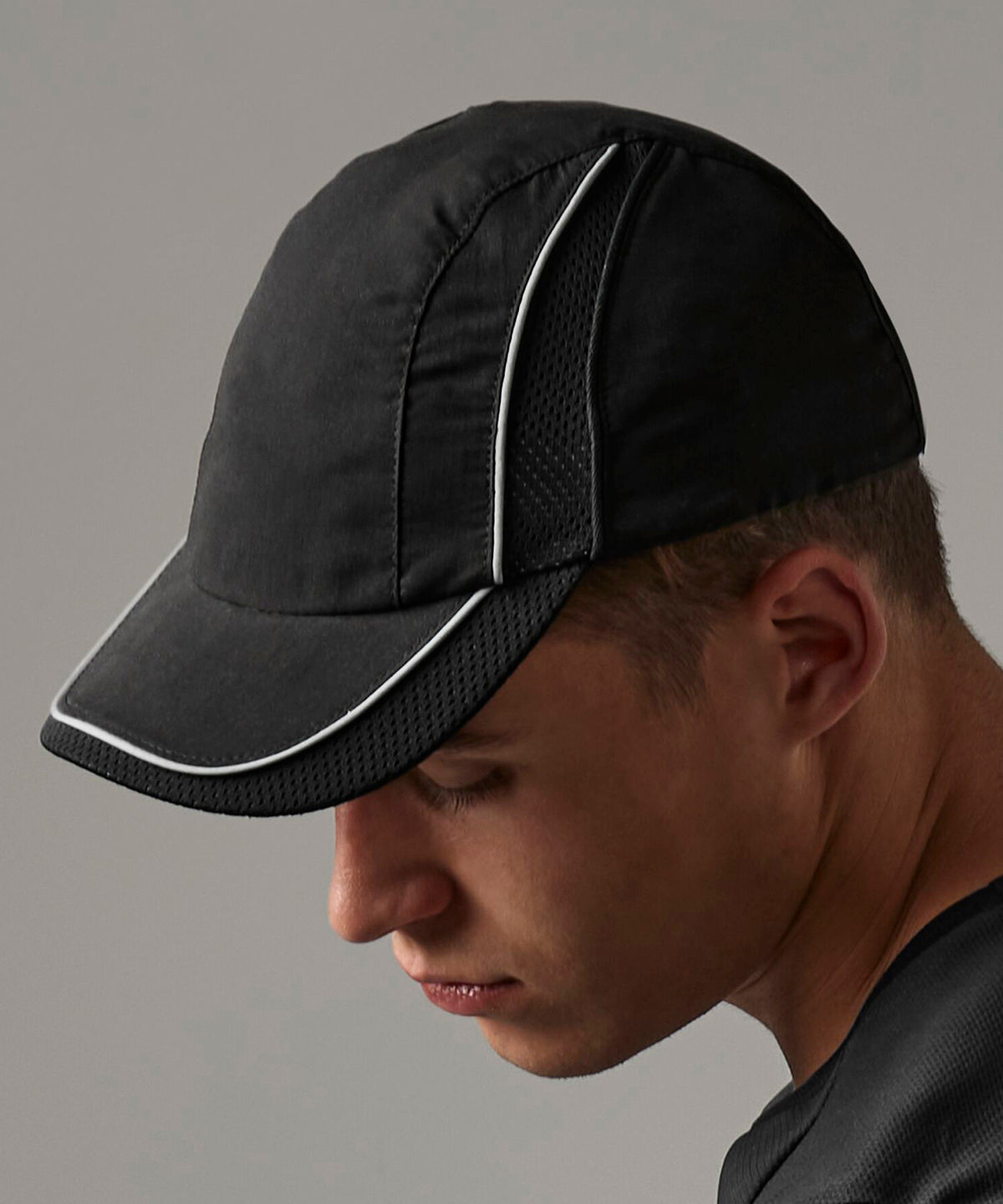 White coolmax® flow mesh cap front view